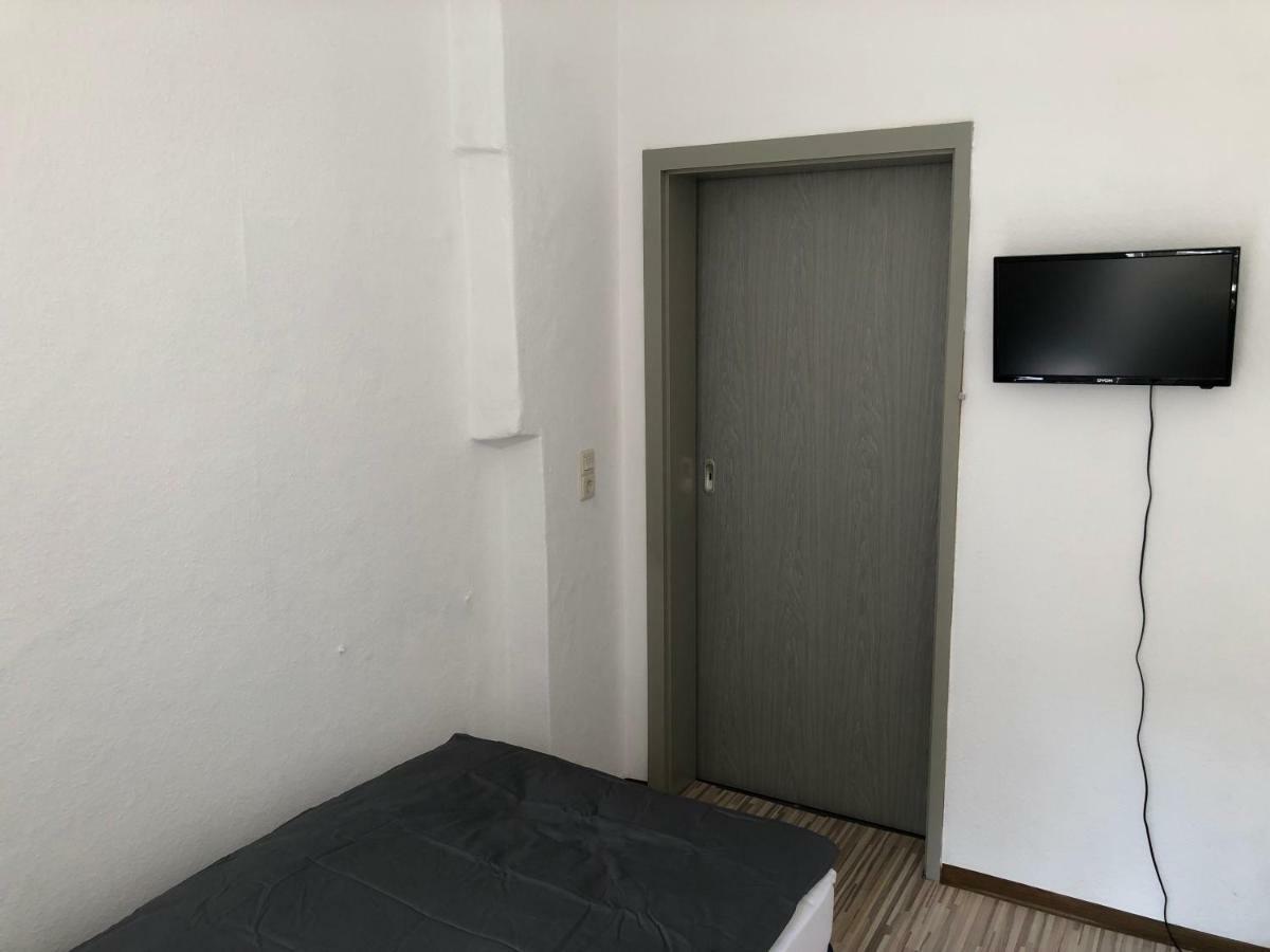 Downtown City - Privaterooms Fürth Exteriör bild