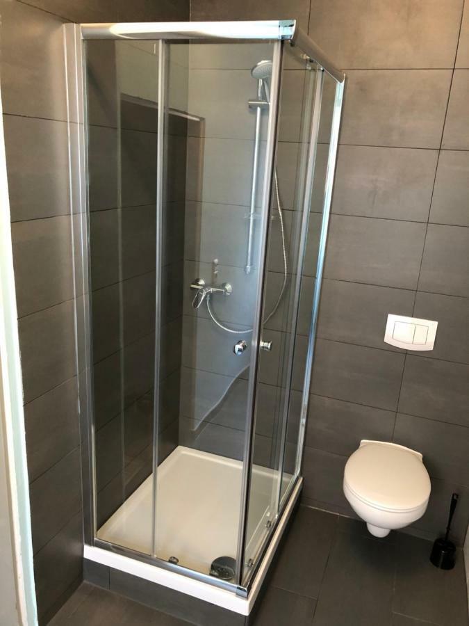 Downtown City - Privaterooms Fürth Exteriör bild