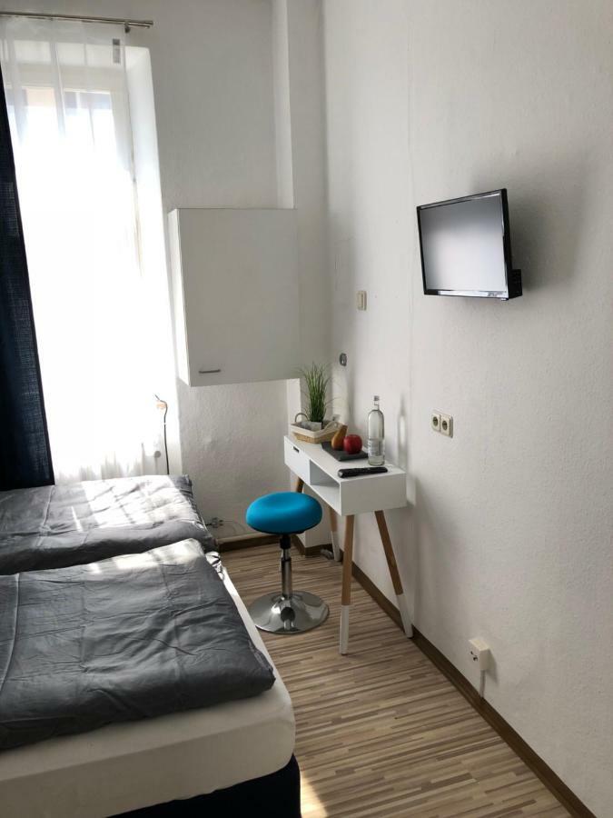 Downtown City - Privaterooms Fürth Exteriör bild